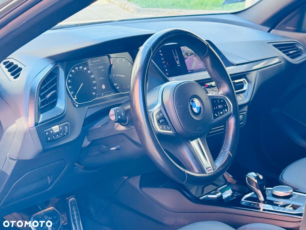 BMW Seria 2 218i M Sport - 22