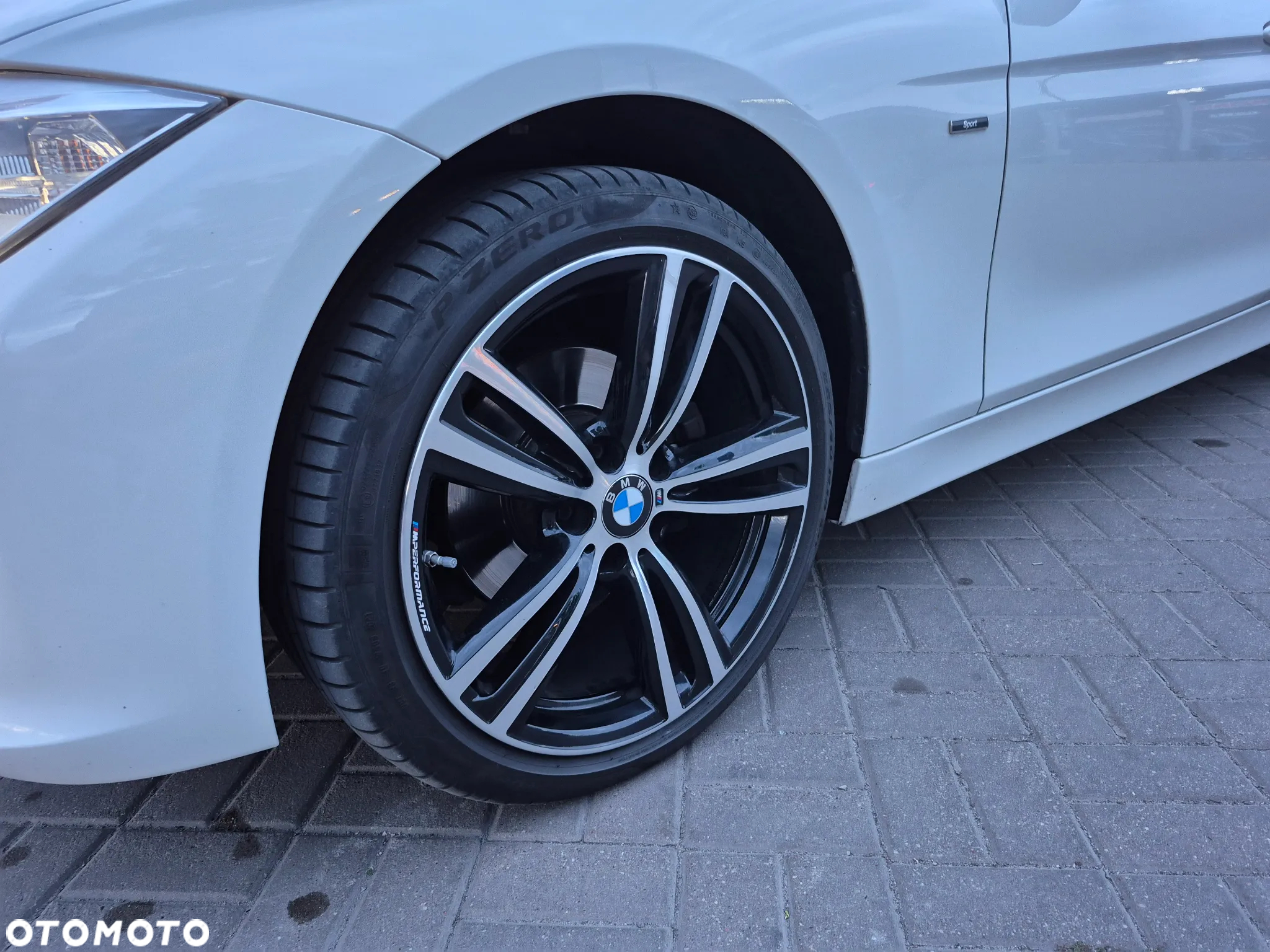 BMW Seria 3 - 16