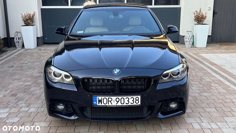 BMW Seria 5 525d xDrive - 8