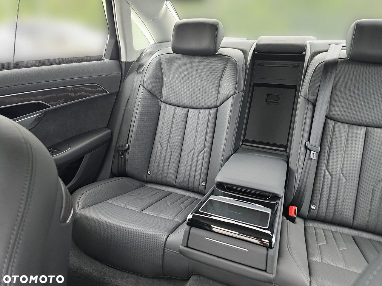 Audi A8 L 55 TFSI quattro tiptronic - 28