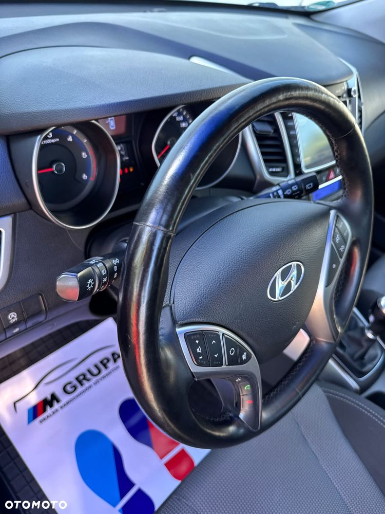 Hyundai i30 - 21