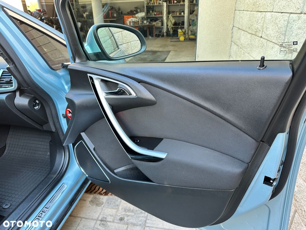 Opel Astra 1.4 T Cosmo - 26