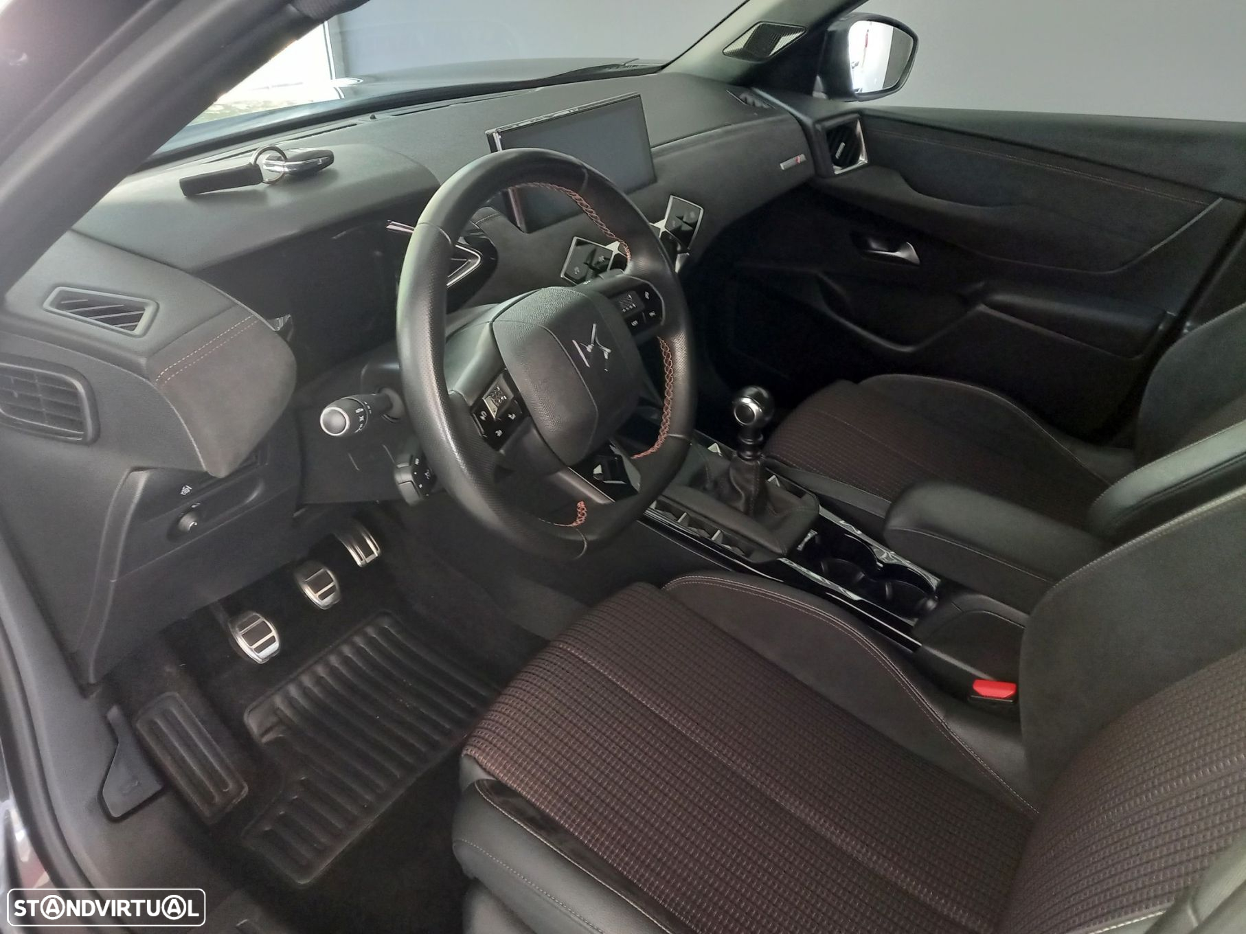 DS DS3 Crossback PureTech 100 PERFORMANCE LINE - 11