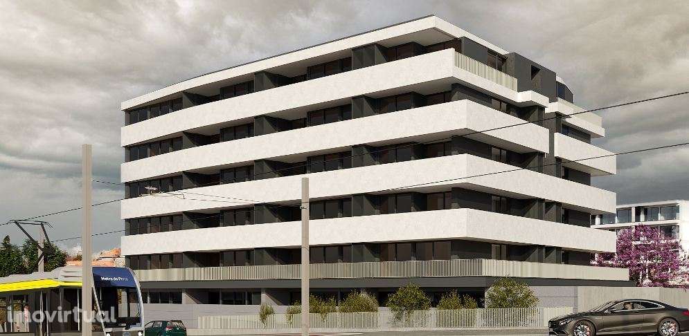 T3 Novo com garagem, varanda - Grande imagem: 3/19