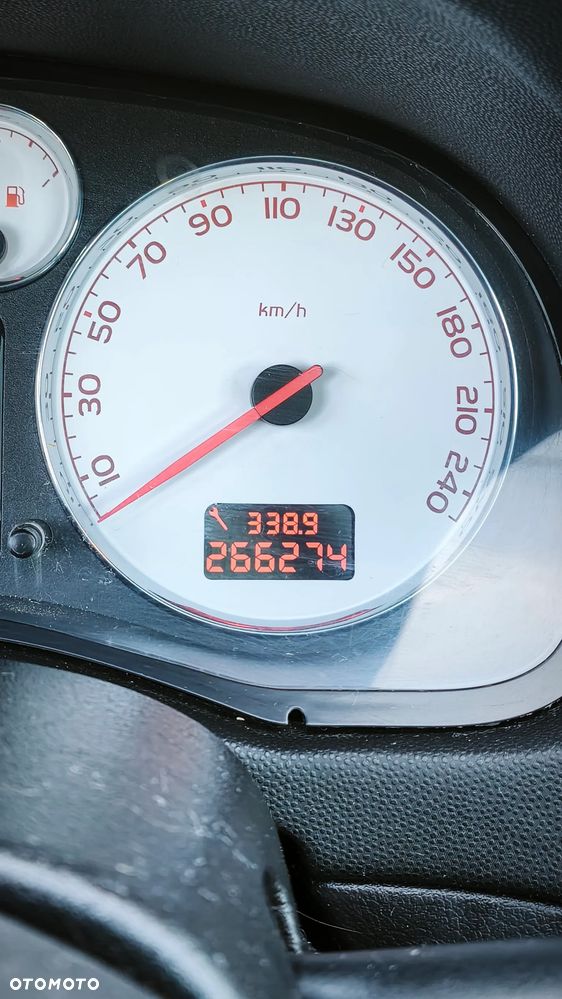 Peugeot 307 HDi 110 OXYGO - 13