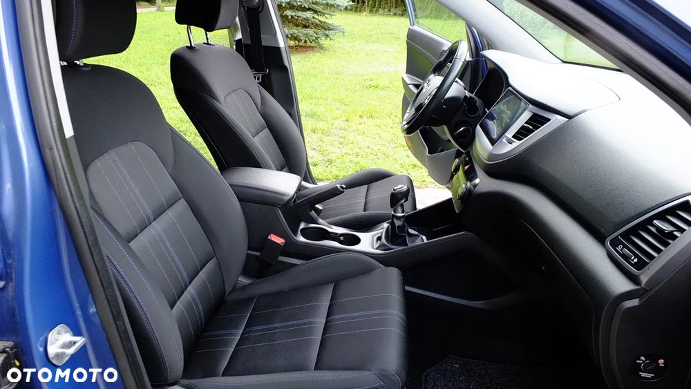 Hyundai Tucson 1.7 CRDI BlueDrive Style 2WD - 17