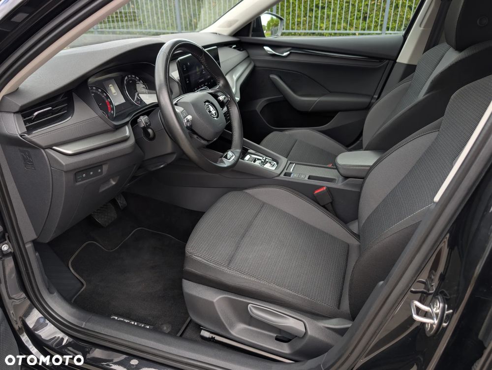 Skoda Octavia 2.0 TDI DSG Ambition - 5