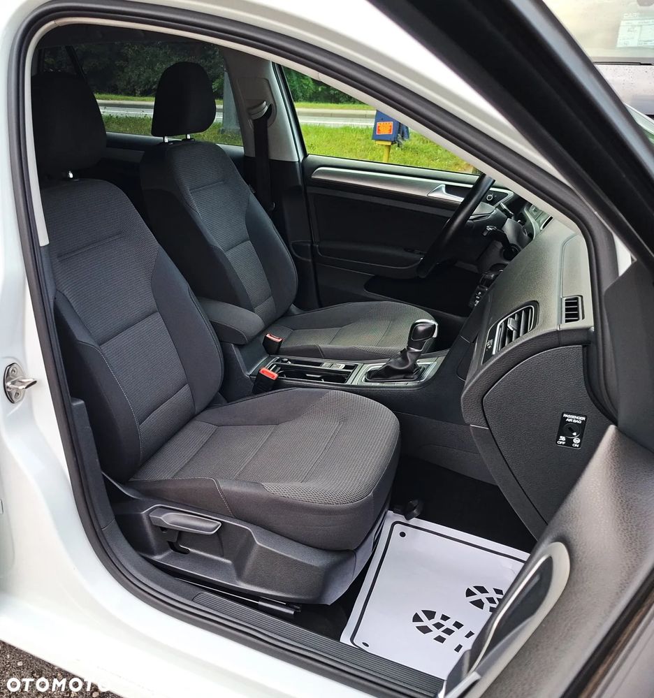 Volkswagen Golf 2.0 BlueTDI DSG Comfortline - 23