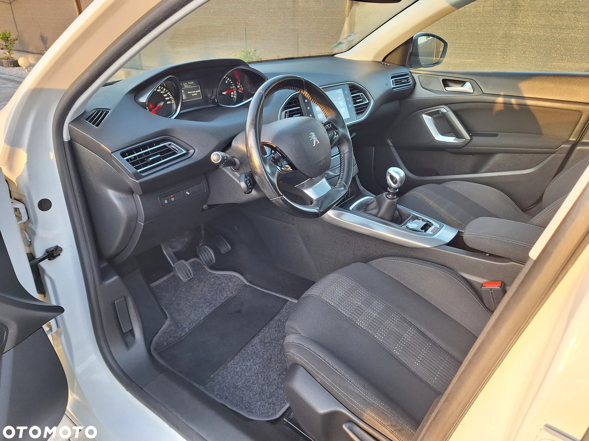 Peugeot 308 SW BlueHDi 150 Stop & Start Allure - 5