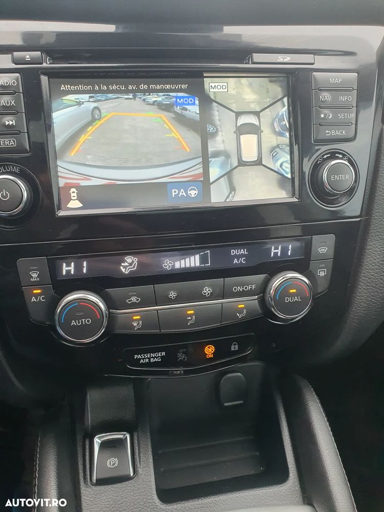 Nissan Qashqai 1.6 DCI Xtronic TEKNA - 15