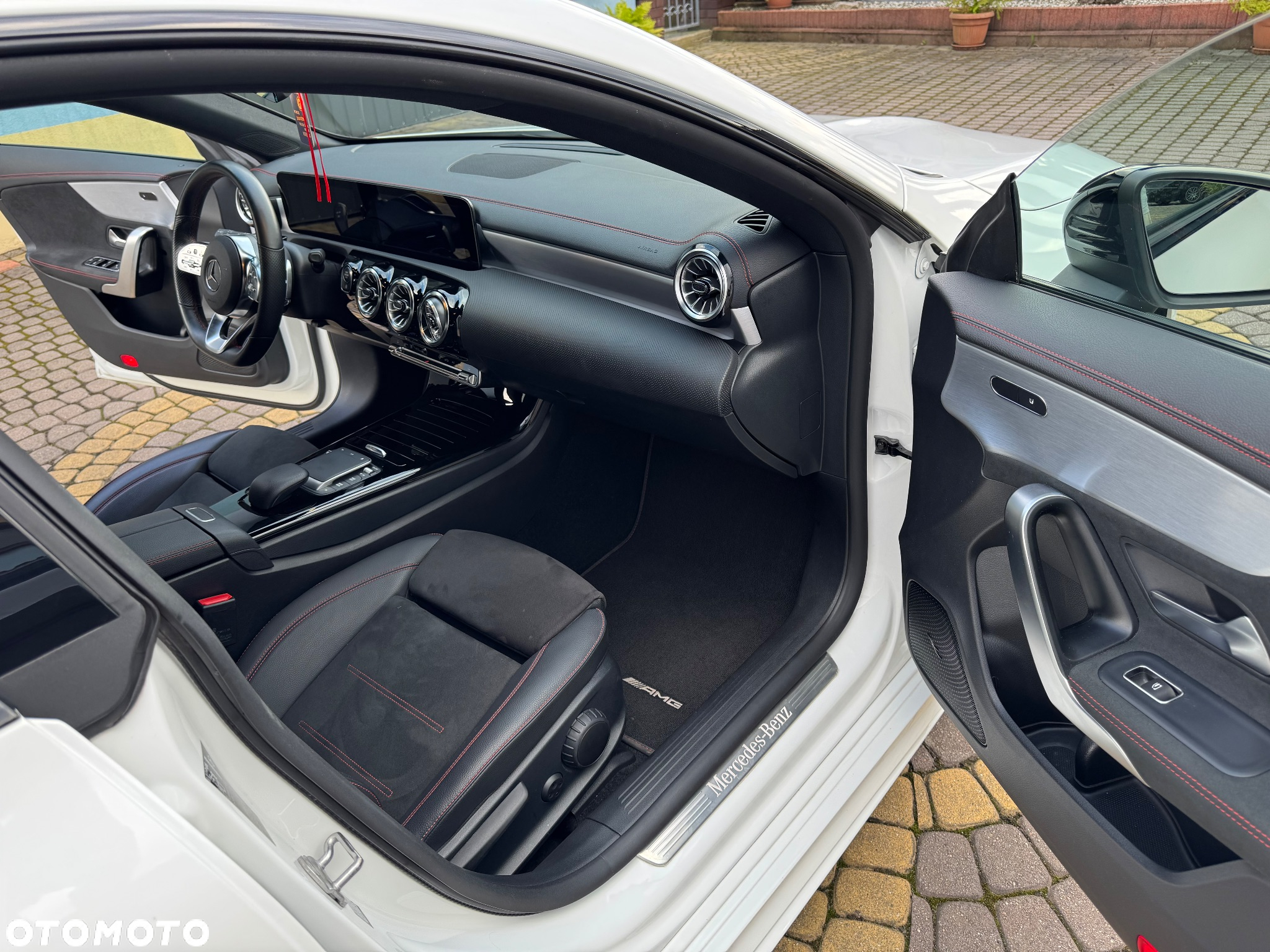Mercedes-Benz CLA 200 AMG Line 7G-DCT - 22