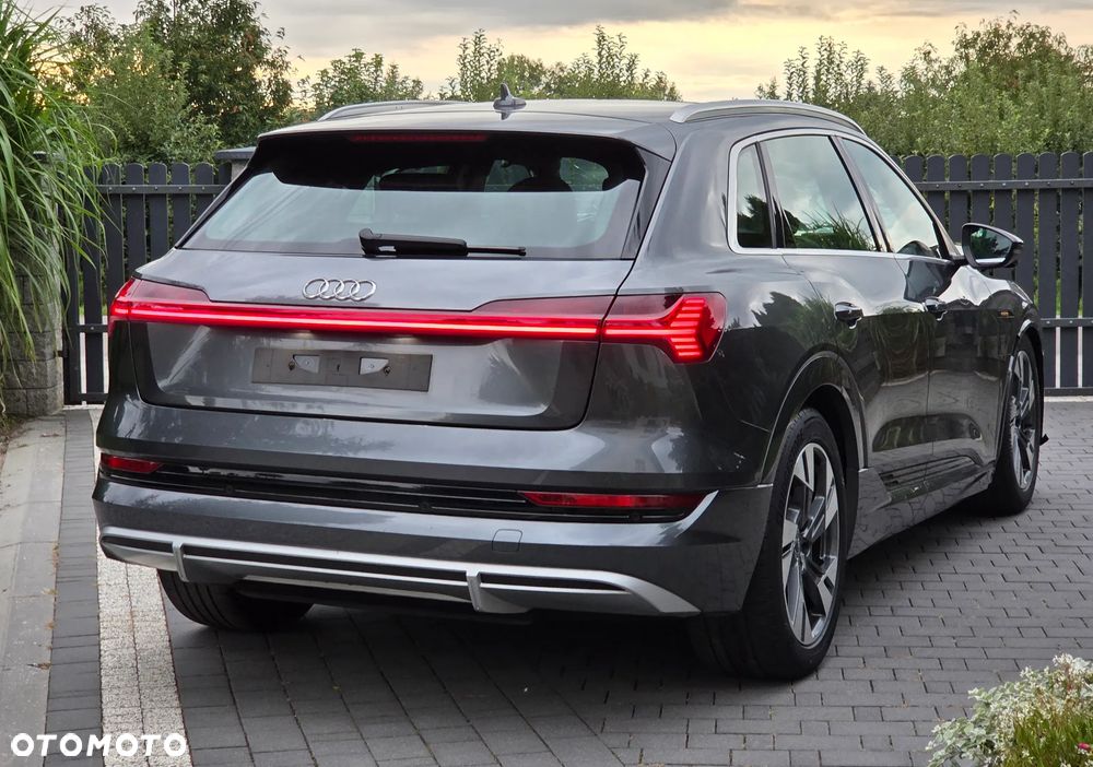 Audi e-tron 50 Quattro S Line - 11