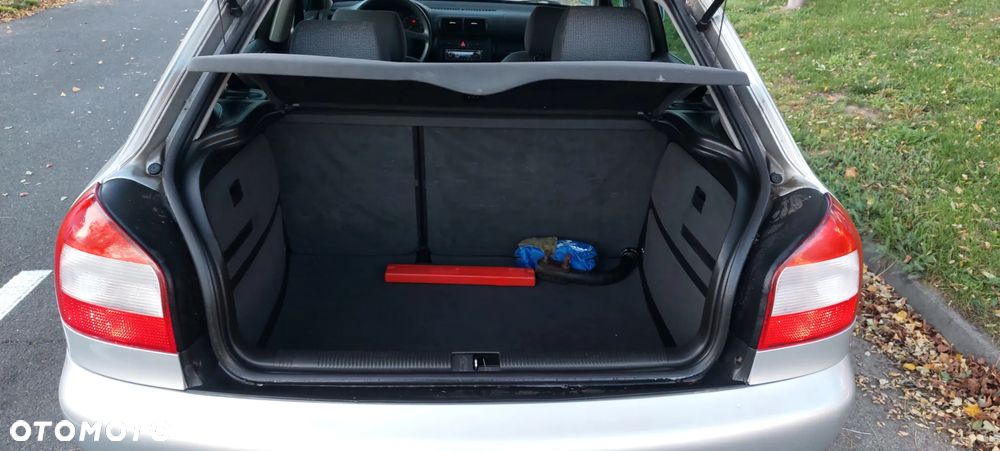 Audi A3 ver-a3-1-6-ambiente - 21