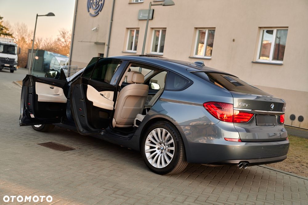 BMW 5GT 530d - 25