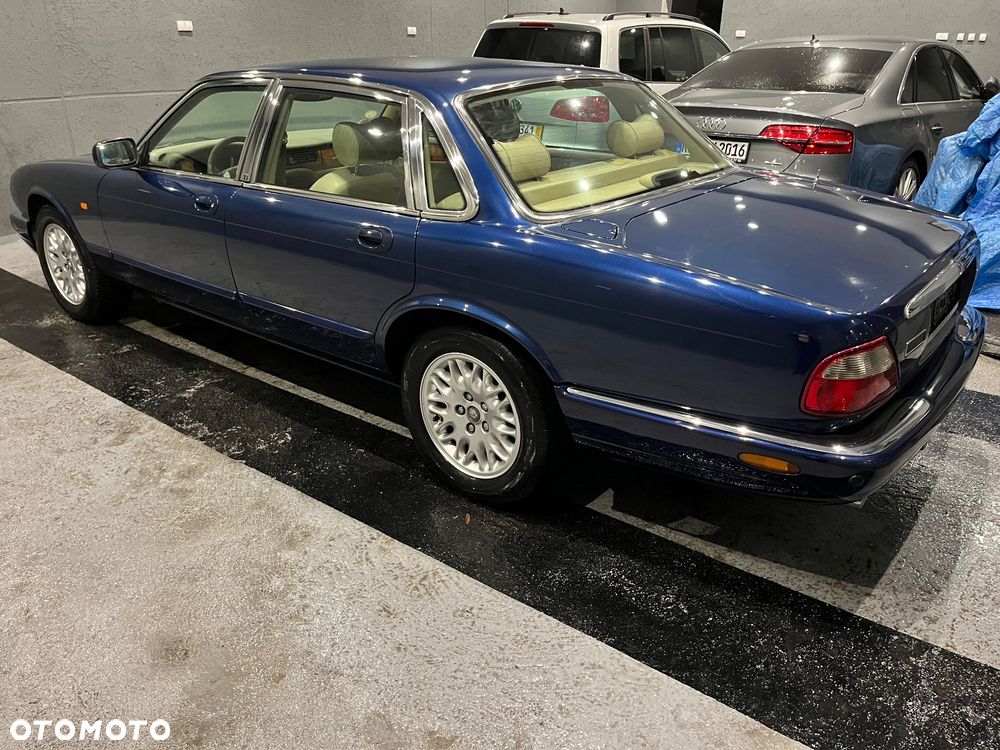 Jaguar XJ 3.2 Executive - 8