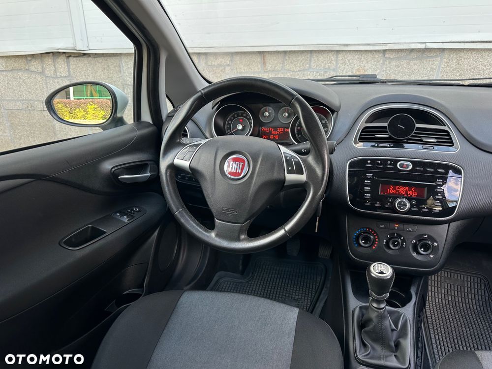 Fiat Punto 2012 - 19