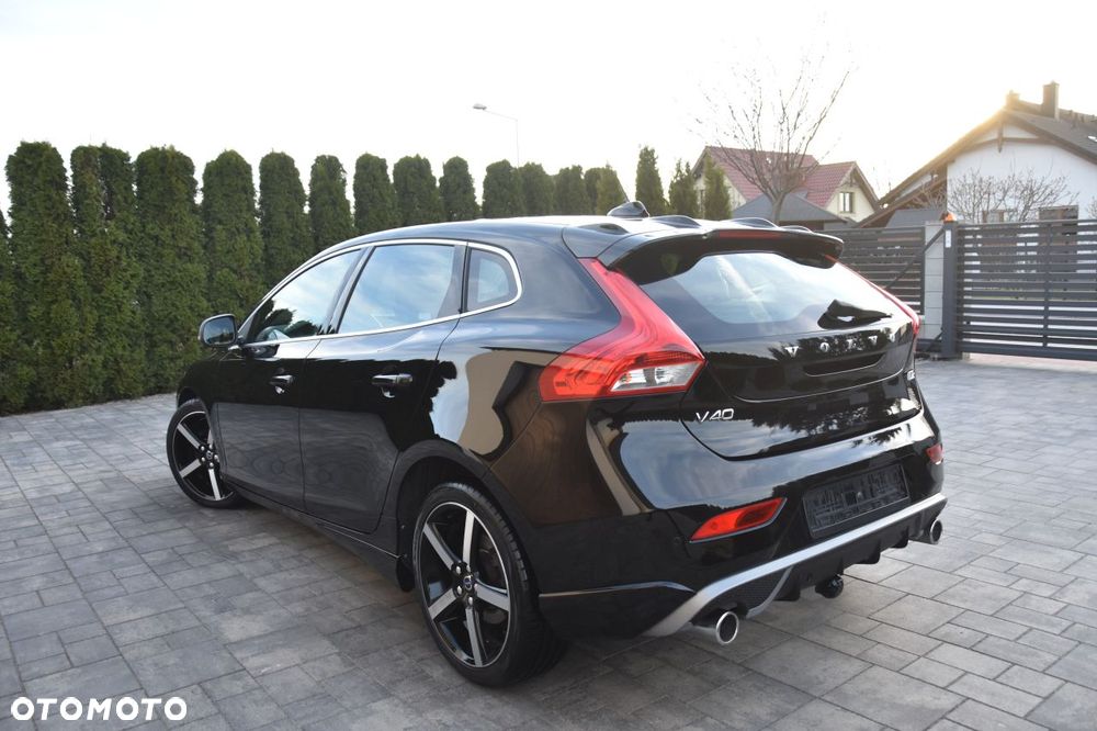 Volvo V40 D2 Drive-E R-Design Momentum - 2