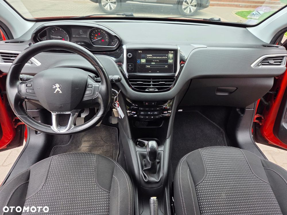 Peugeot 208 1.2 PureTech GPF Allure S&S - 10