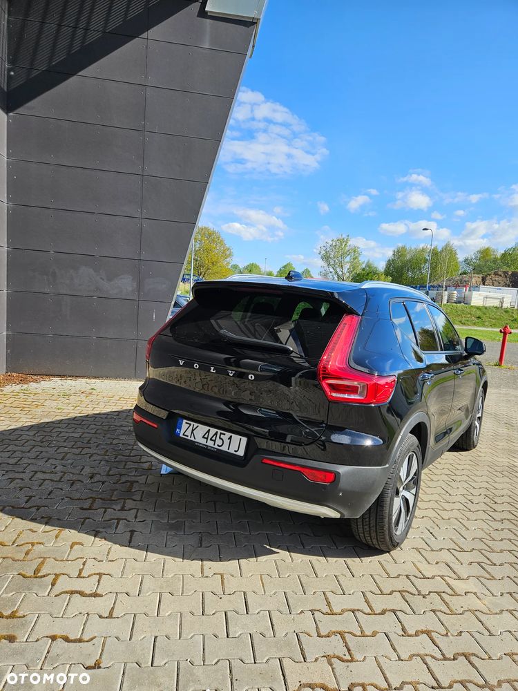 Volvo XC 40 B4 B Momentum Pro - 11