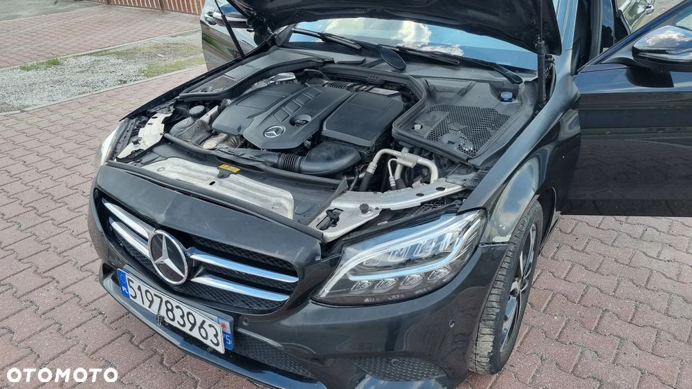 Mercedes-Benz Klasa C 180 d 9G-TRONIC - 40