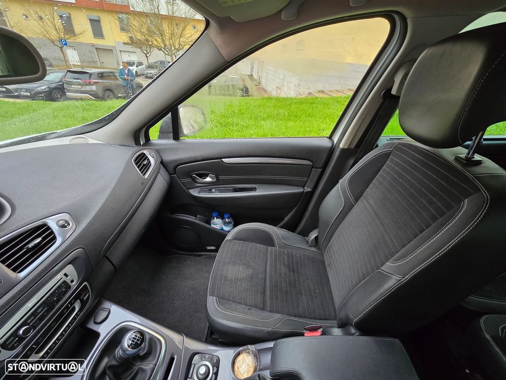 Renault Scénic XMOD 1.5 dCi Sport SS - 14