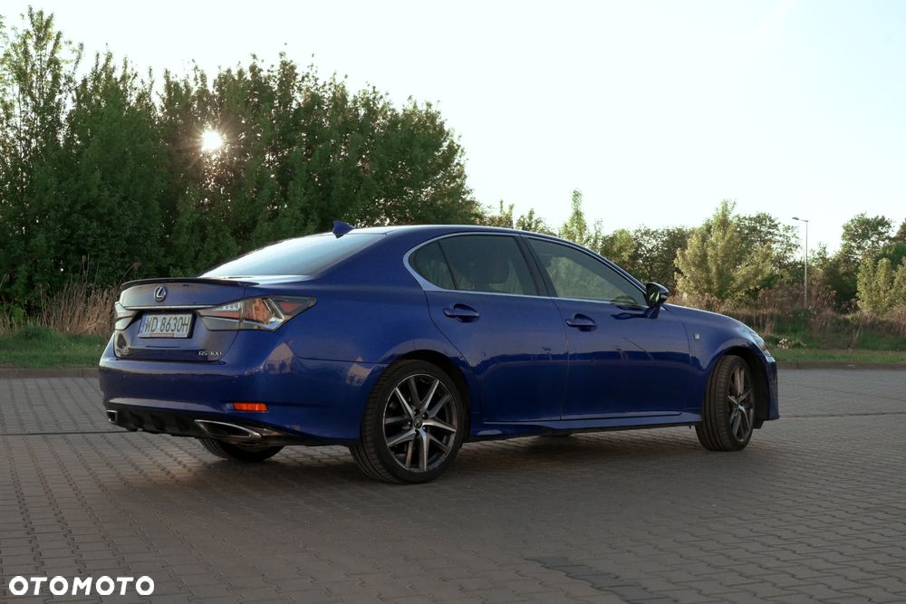 Lexus GS 200t / 300 F Sport - 2