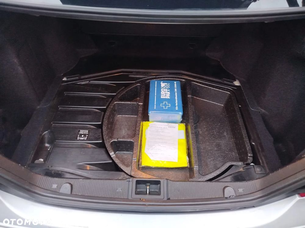 Mercedes-Benz Klasa C 180 Kompressor Automatik Avantgarde - 25