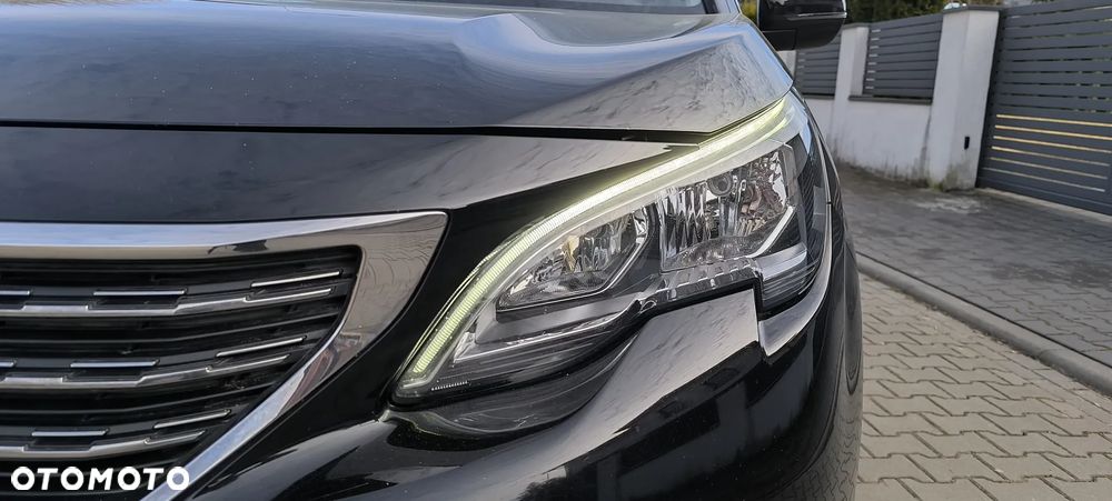 Peugeot 5008 BlueHDI 130 Allure Business-Paket - 34