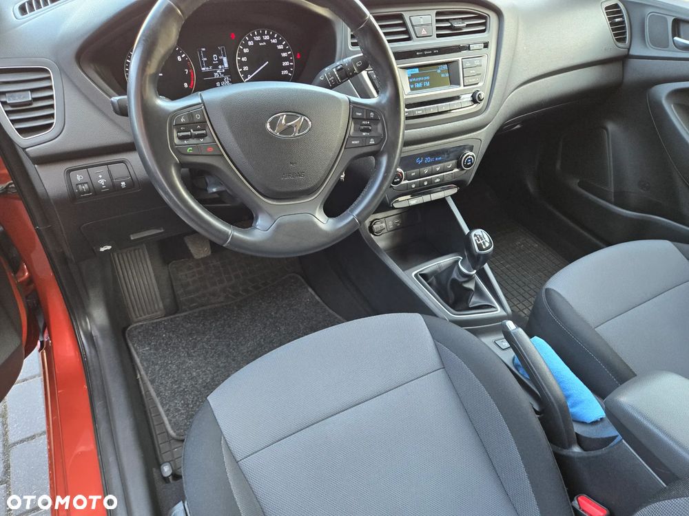 Hyundai i20 - 12