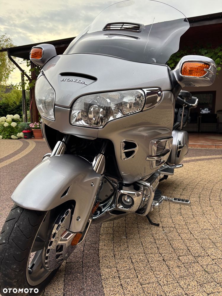 Honda GL - 4