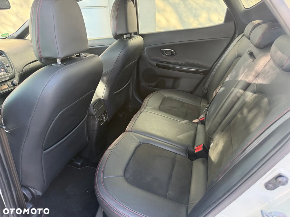 Kia Ceed 1.6 T-GDI GT-Track - 21