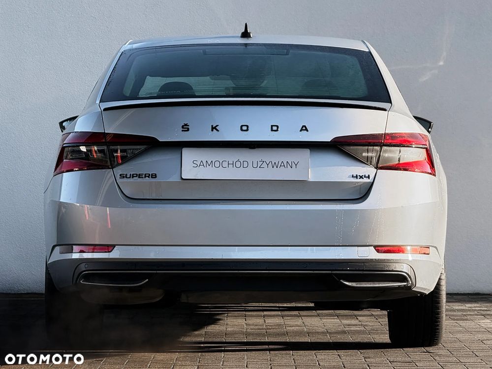 Skoda Superb 2.0 TDI SCR 4x4 Sportline DSG - 9