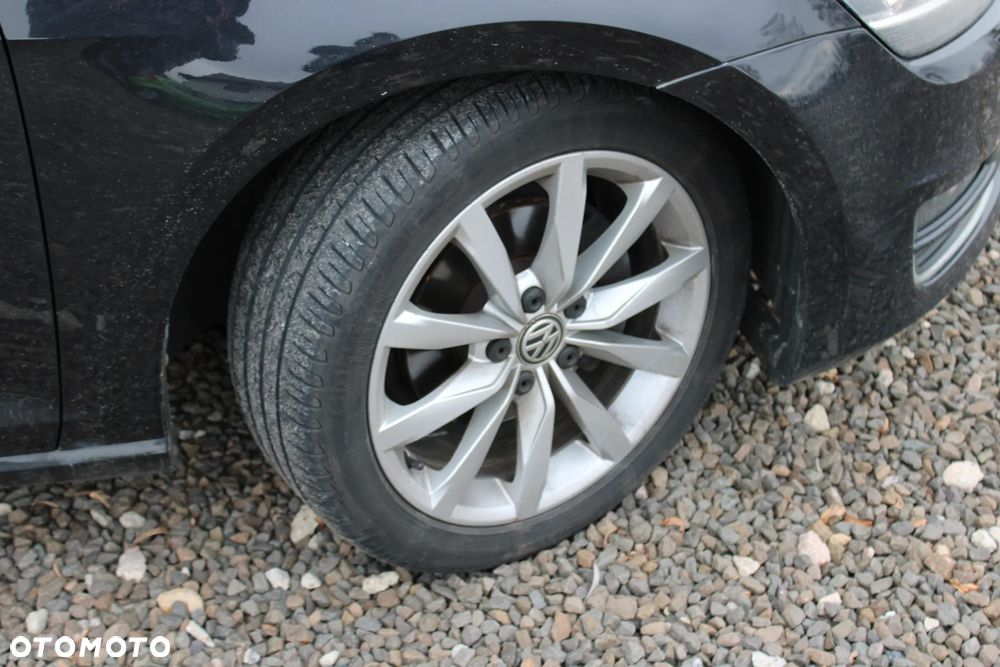 Volkswagen Golf 2.0 BlueTDI Highline - 18