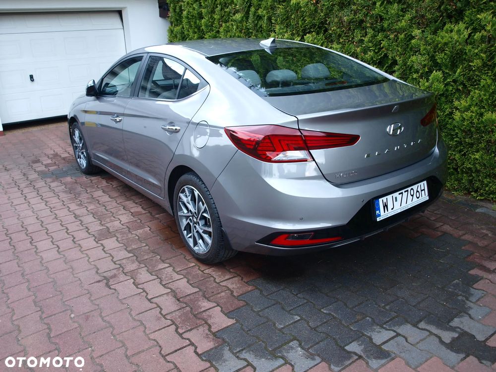 Hyundai Elantra 1.6 Style - 2