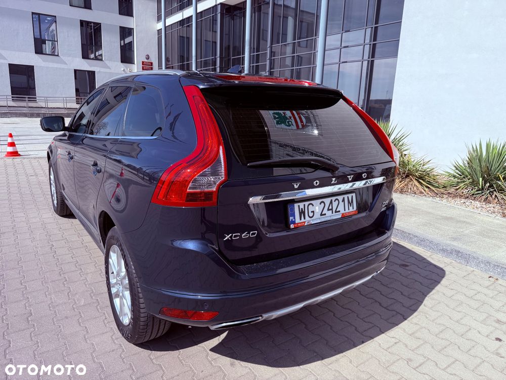 Volvo XC 60 D5 AWD Geartronic Summum - 12