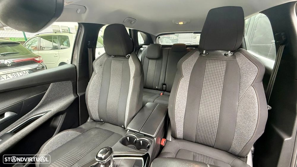 Peugeot 3008 1.2 PureTech Style - 9