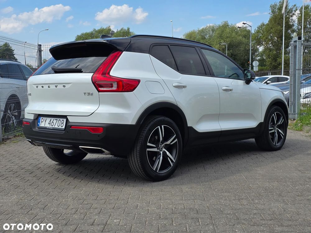 Volvo XC 40 T3 R-Design - 10