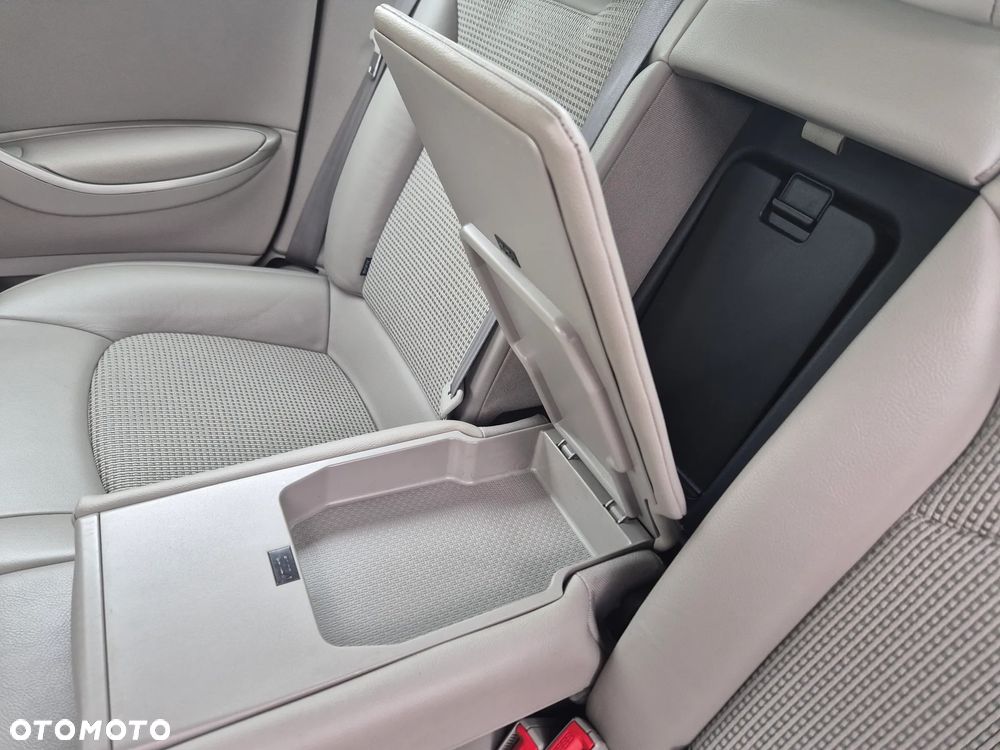 Citroën C5 HDi 140 FAP Exclusive - 28
