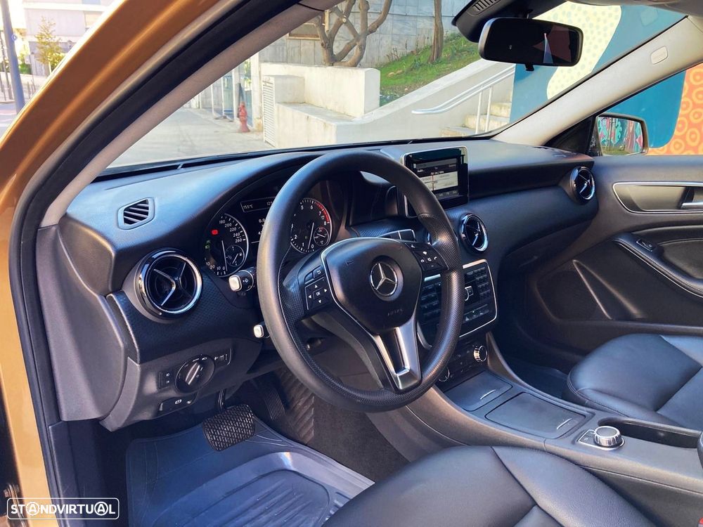 Mercedes-Benz A 200 - 12