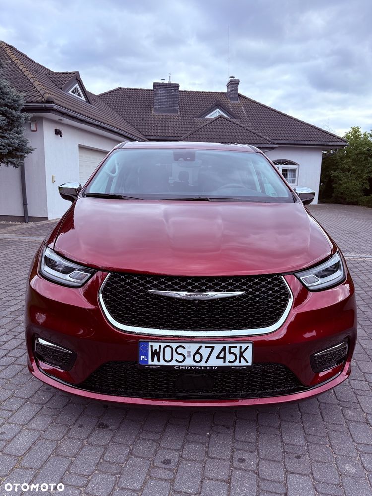 Chrysler Pacifica - 3