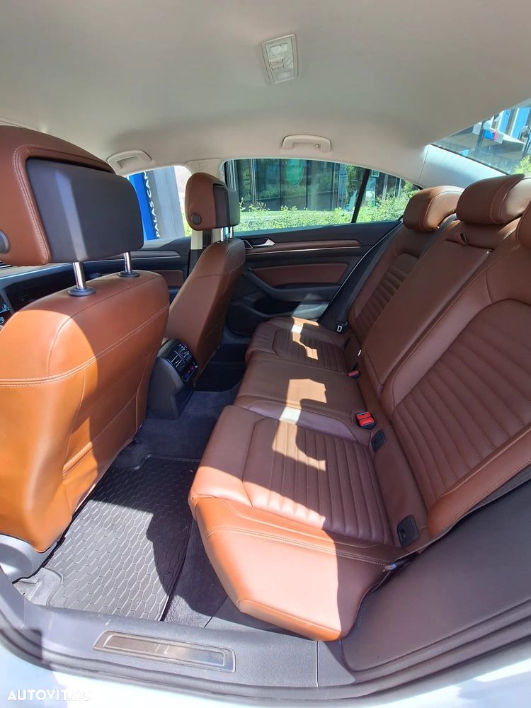 Volkswagen Passat 2.0 TSI DSG Highline - 13