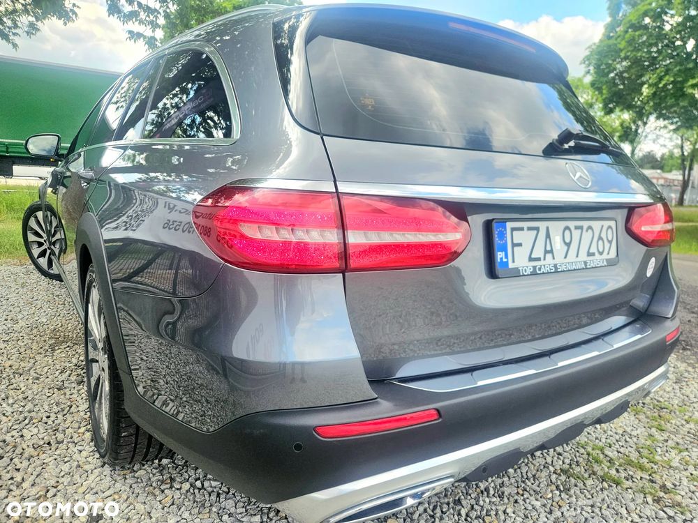 Mercedes-Benz Klasa E 220 d 4-Matic All-Terrain - 3