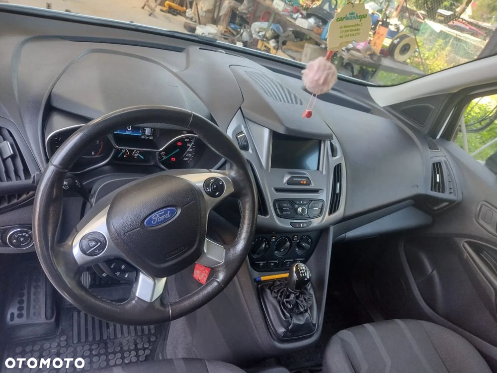 Ford Transit Connect - 10