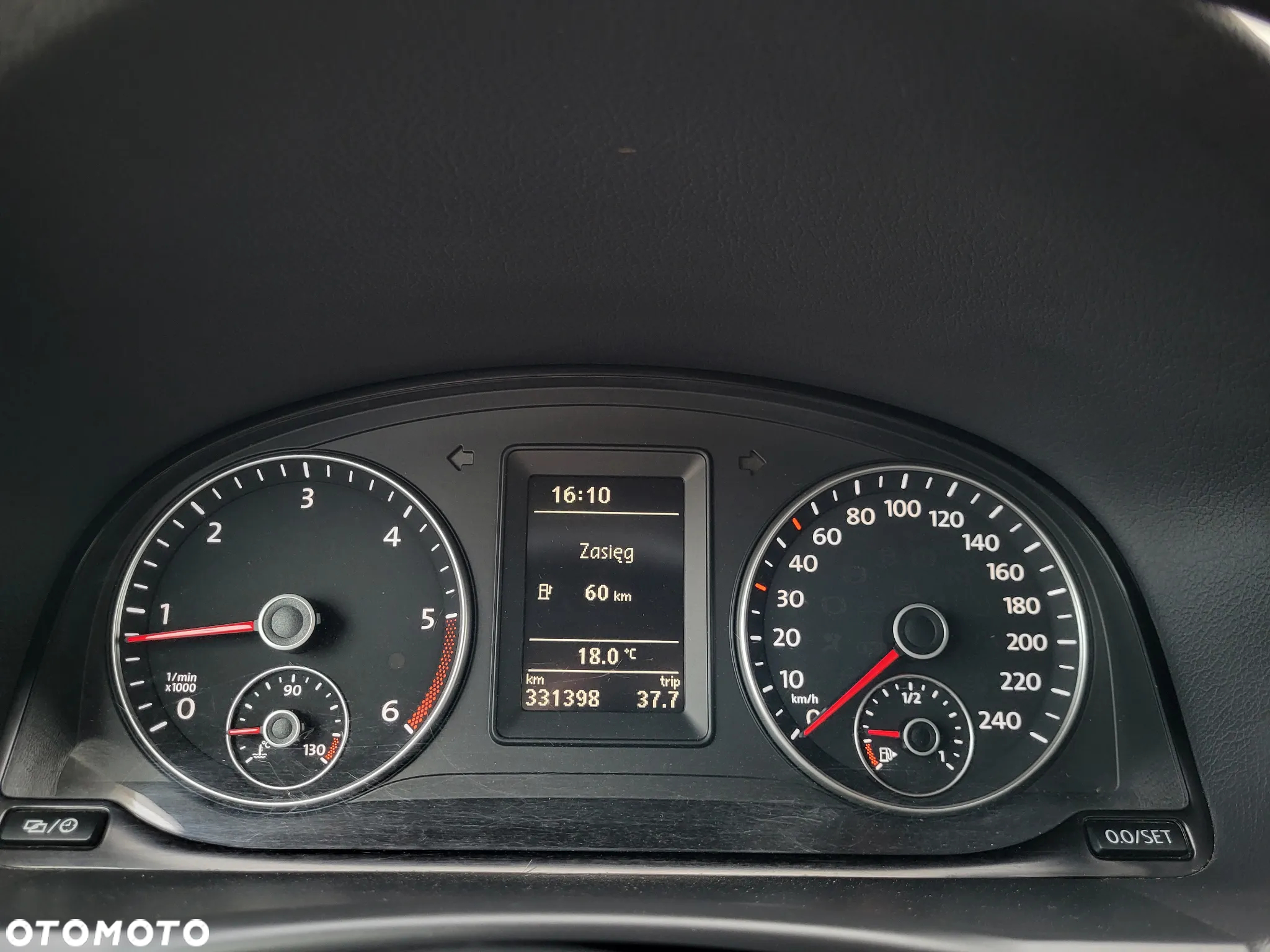 Volkswagen Touran - 9