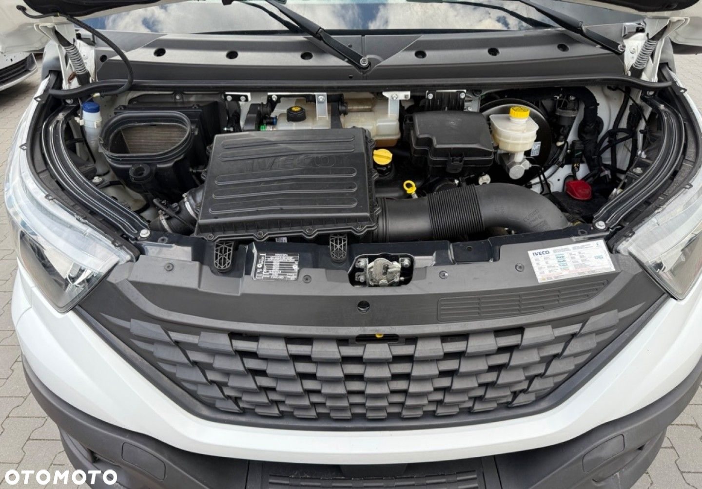 Iveco Iveco DAILY 2023r podnosnik koszowy zwyżka KLUBB  KT20 - 23