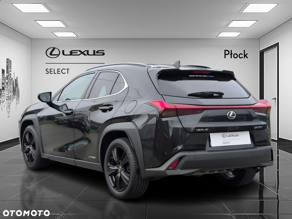 Lexus UX - 3