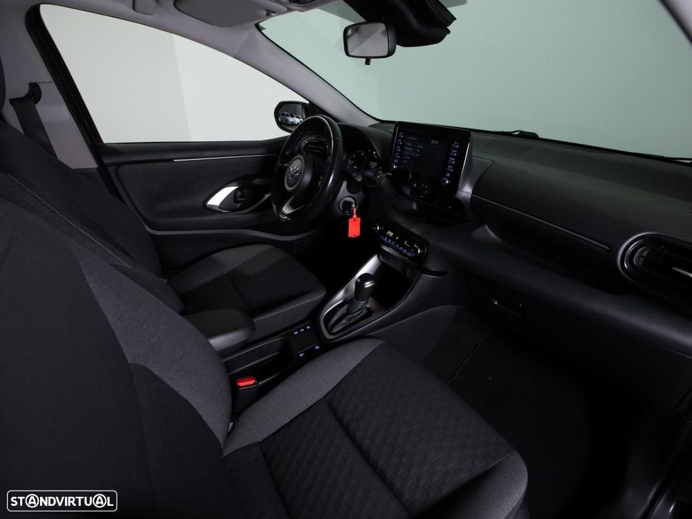 Toyota Yaris 1.5 HDF Comfort Plus - 11