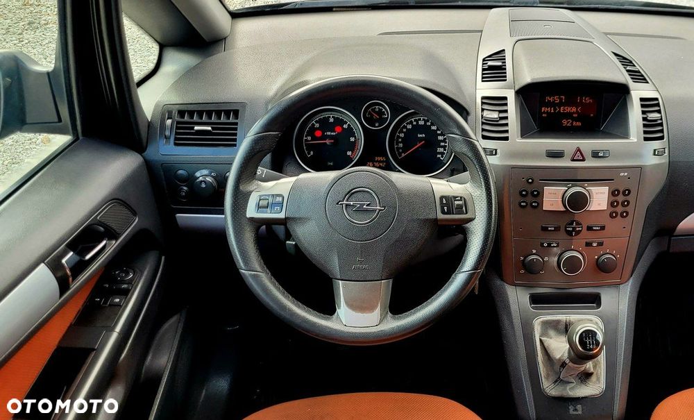 Opel Zafira 1.9 CDTI Essentia - 15
