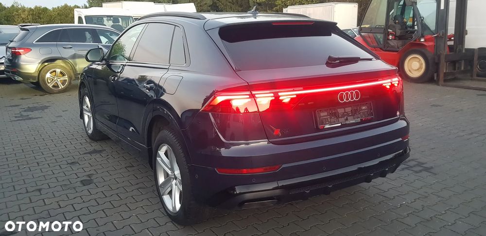 Audi Q8 SUV TFSI quattro 250 kW tiptronic S line business - 11