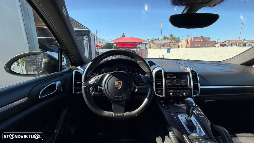 Porsche Cayenne Tiptronic - 24